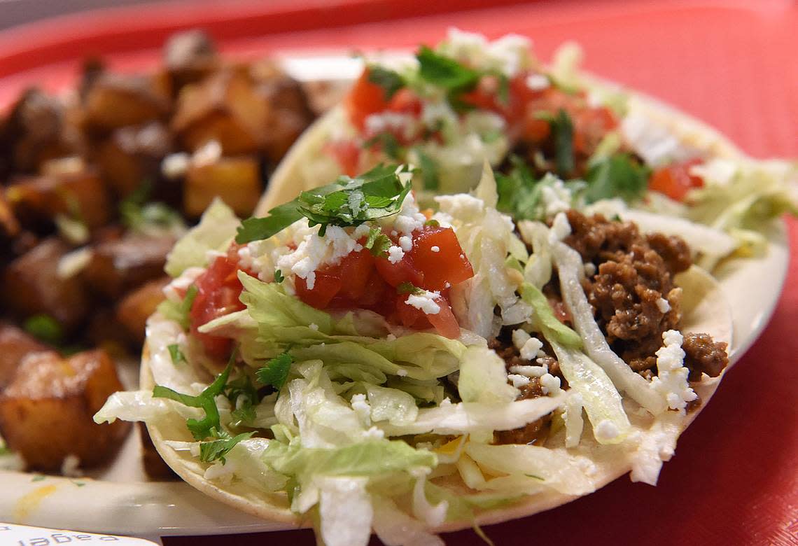 A Fuzzy’s Taco Shop is coming to Warner Robins. Soft chicken tacos and fried potatoes at a Fuzzy’s Taco Shop in Florida pictured above.