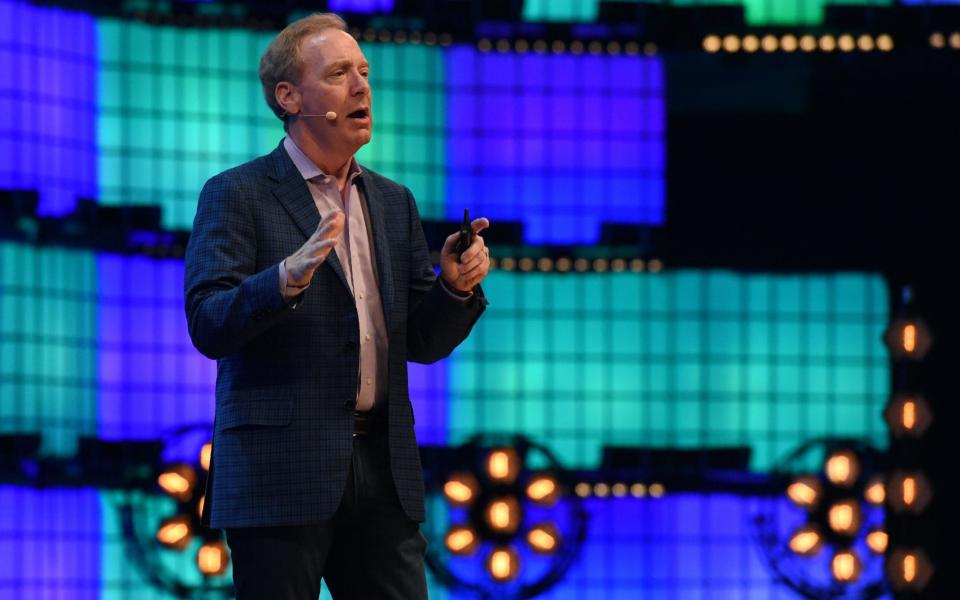 Microsoft president Brad Smith has called for new regulation to govern the widespread roll-out of facial recognition technology to avoid bias and discrimination.