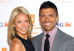 Kelly Ripa and Mark Consuelos | Photo Credits: Michael N. Todaro/FilmMagic.com