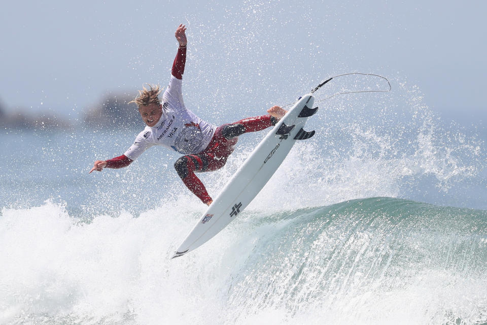 20 men and 20 women will be entered in different surfing competitions. (Credit: Getty Images)