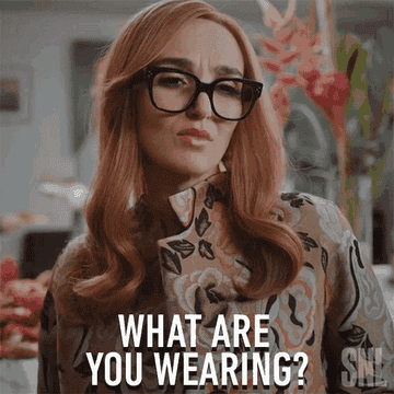 Chloe Fineman saying "What are you wearing?" on SNL