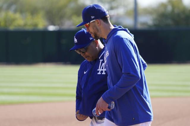 Dodgers Spring Training: Dave Roberts Not Concerned With Justin