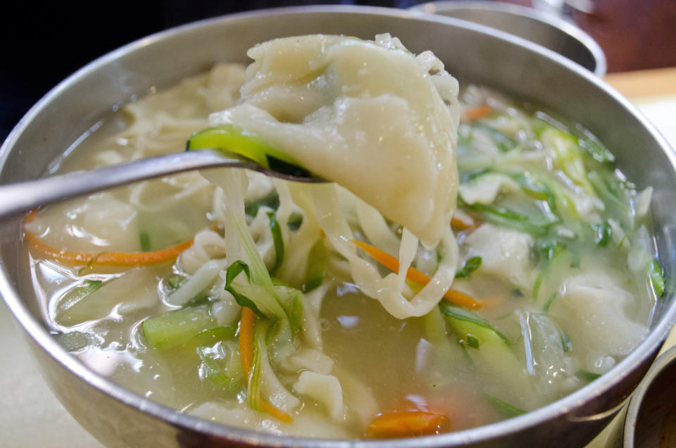 The <em>kar-geabe </em> soup at Arirang includes both knife-cut noodles and large dough flakes. 