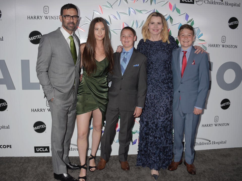 Reza Jarrahy, Alizeh Keshvar Davis Jarrahy, Kian William Jarrahy, Geena Davis and Kaiis Steven Jarrahy at an event in May 2017.&nbsp; (Photo: Jeffrey Mayer via Getty Images)