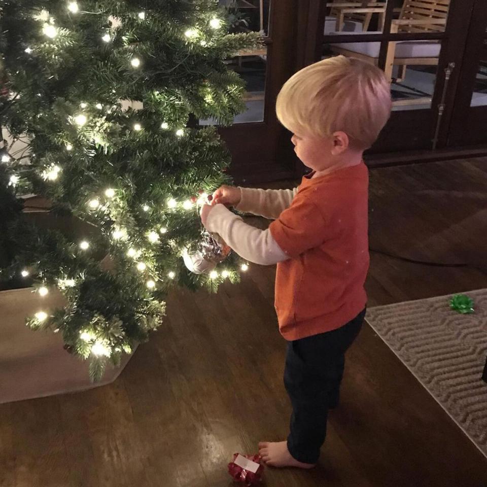 Ant Anstead's son Hudson helps decorate Christmas tree