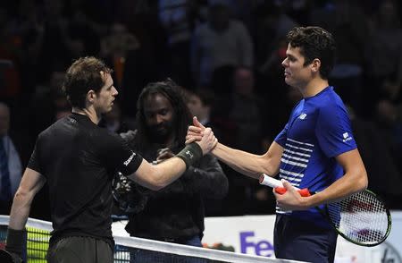 Britain Tennis - Barclays ATP World Tour Finals - O2 Arena, London - 19/11/16 Great Britain's Andy Murray and Canada's Milos Raonic after their semi final match Reuters / Toby Melville Livepic
