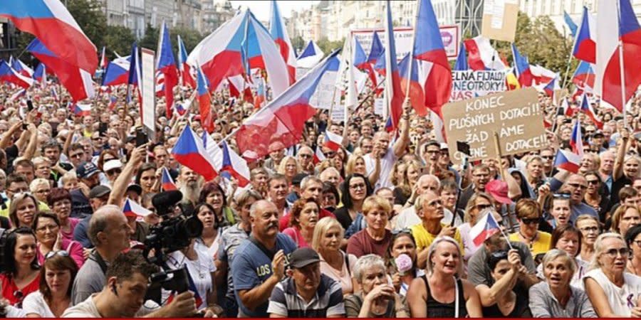 Pro-Russian rally in the center of Prague