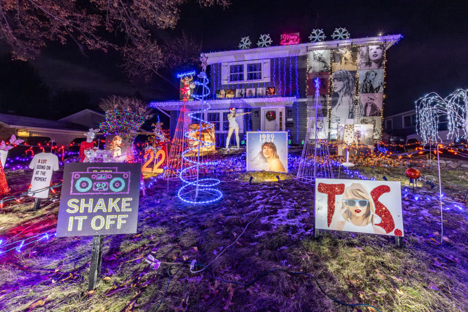 Taylor Swift themed Christmas decorations (Courtesy Jeffrey Ross)