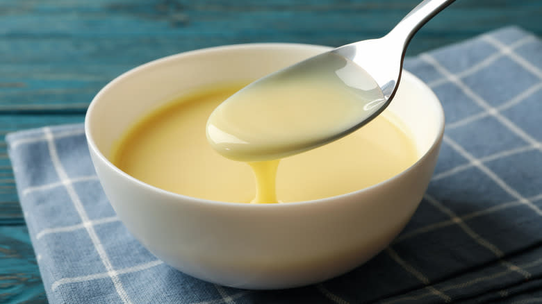 Bowl of thick, creamy evaporated milk