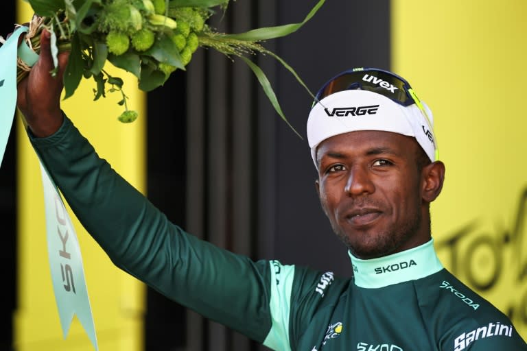 Le sprinteur érythréen Biniam Girmay avec le maillot vert après la 6e étape du Tour de France, le 4 juillet 2024 à Dijon (Anne-Christine POUJOULAT)