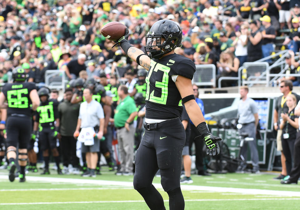 Ducks running back Cyrus Hanibi-Likio perfectly tackled a fan who sprinted onto the field during their game against Cal on Saturday night.