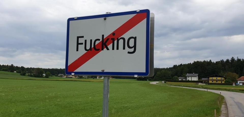 奧地利Fucking村將在明年元旦起改名為「Fugging」。（翻攝自Google map）