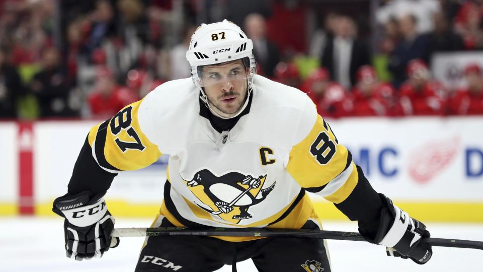 Sidney Crosby scored a goal in overtime to give the Penguins a 4-3 win over the Devils on Thursday. (AP Photo/Carlos Osorio)