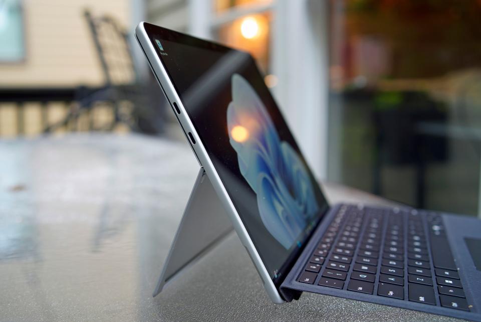 <p>Surface Pro 10 for Business</p>
