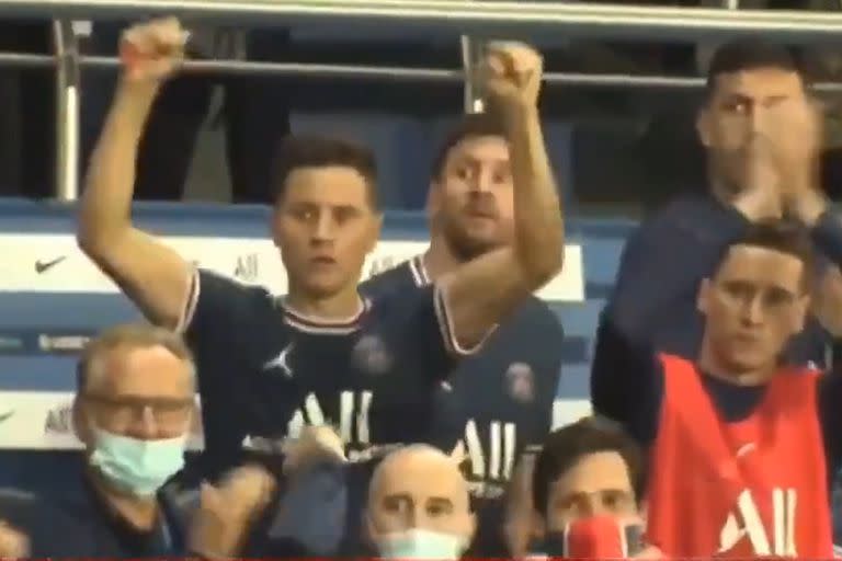 Ander Herrera festeja el gol de Icardi que le dio el triunfo a PSG; Messi, todavía enojado con Pochettino por su exclusión, casi no reaccionó