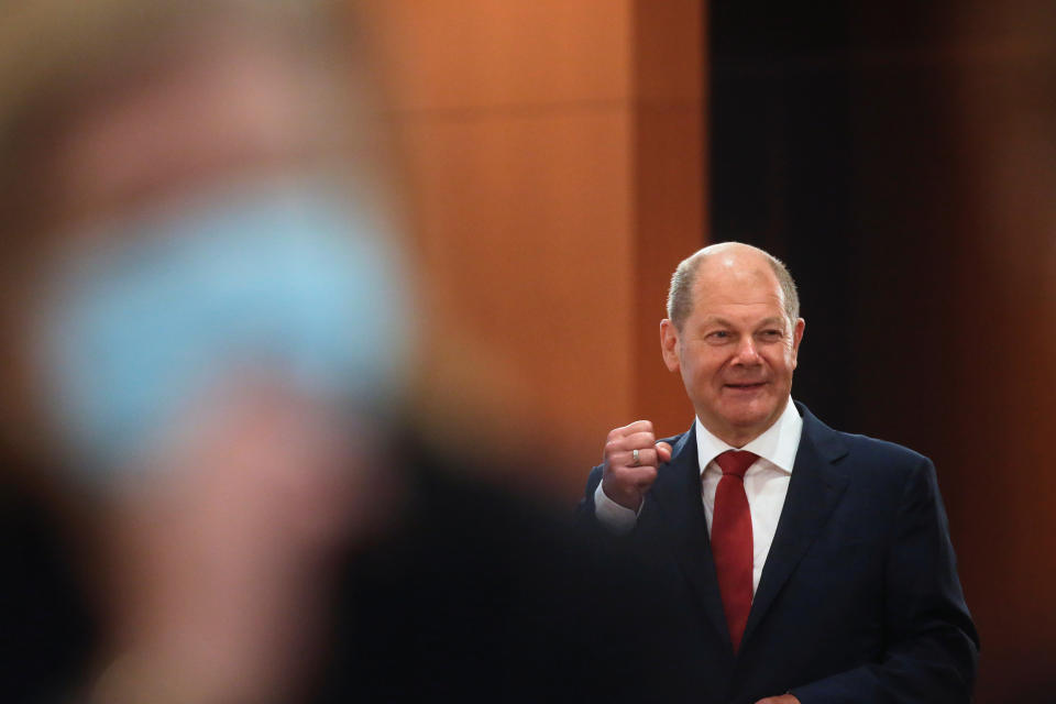 Olaf Scholz erfreut sich durch sein Corona-Krisenmanagement hervorragender Umfragewerte (Bild: Markus Schreiber/Pool via Reuters)