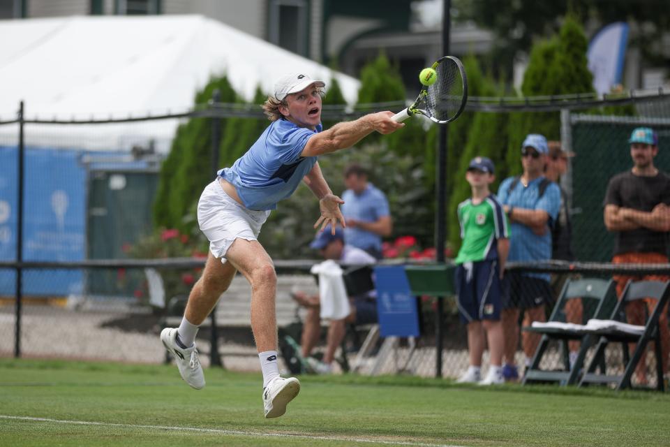 Alex Michelsen, 18, upset defending champion Maxime Cressy in his opening match and defeated James Duckworth, 4-6, 6-3, 6-0, on Wednesday in Newport.