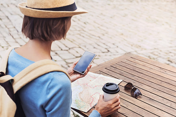 Existen apps diseñadas para ayudarte a moverte como turista en cualquier ciudad. Foto: Poike / iStockphoto