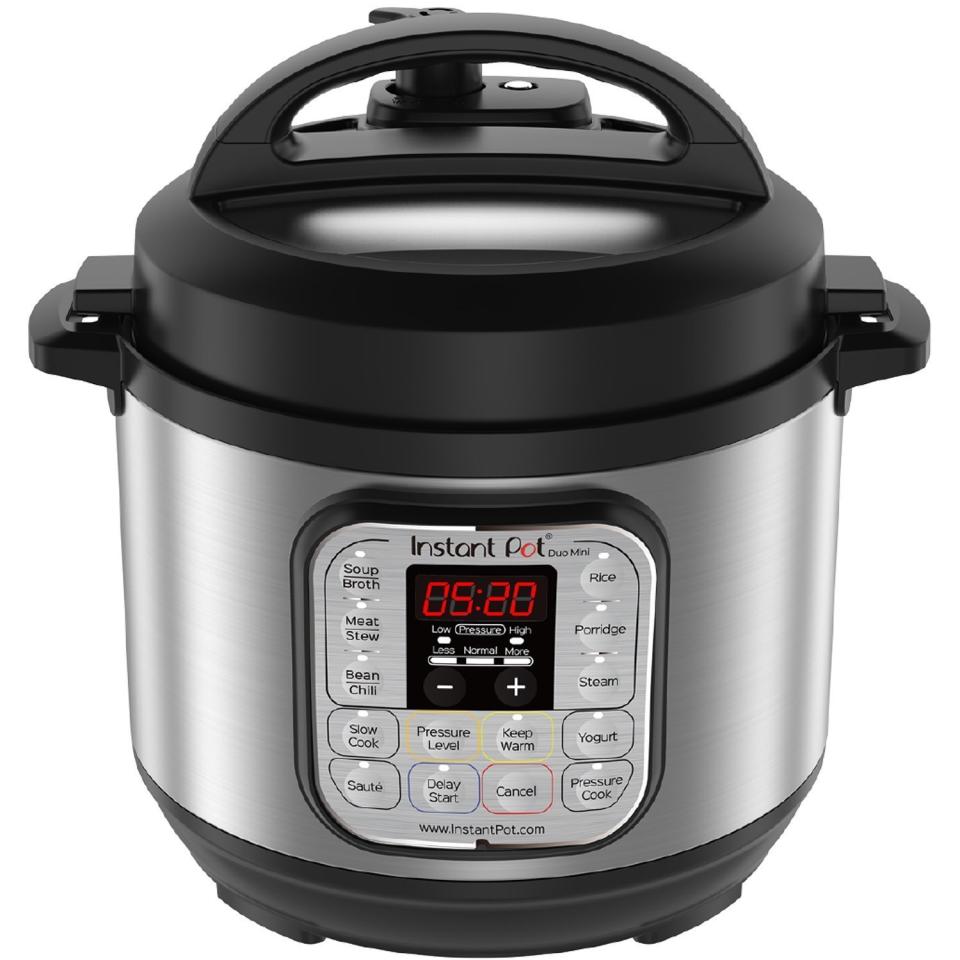 This isn't&nbsp;<i>technically</i> an "essential" for Whole30, but it'll sure make it a heck of a lot easier. Instant Pots are like seven kitchen gadgets in one: pressure cooker, slow cooker, rice cooker, steamer, saut&eacute;, yogurt maker and warmer. <br /><br />We recommend <a href="https://www.amazon.com/dp/B06Y1YD5W7/ref=twister_B01DZM2UQ6?_encoding=UTF8&amp;psc=1" target="_blank">this mini 3-quart setup</a> for smaller families.&nbsp;