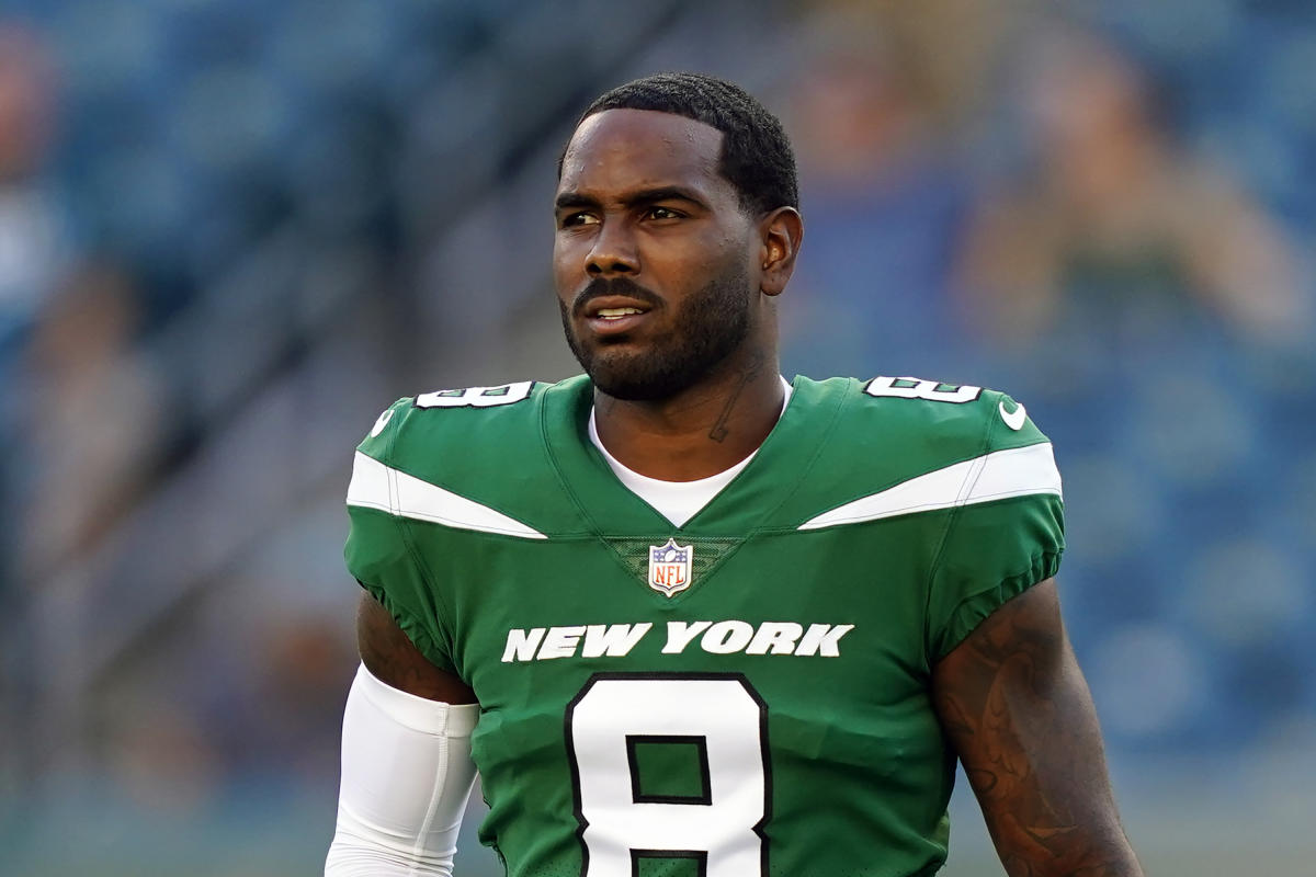 Denzel Mims sees no future with the Jets, requests trade