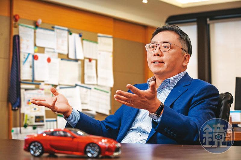 和泰汽車總經理蘇純興接受本刊專訪，表示和泰要從「純專業汽車公司」，全面轉型為「專業移動服務公司」。