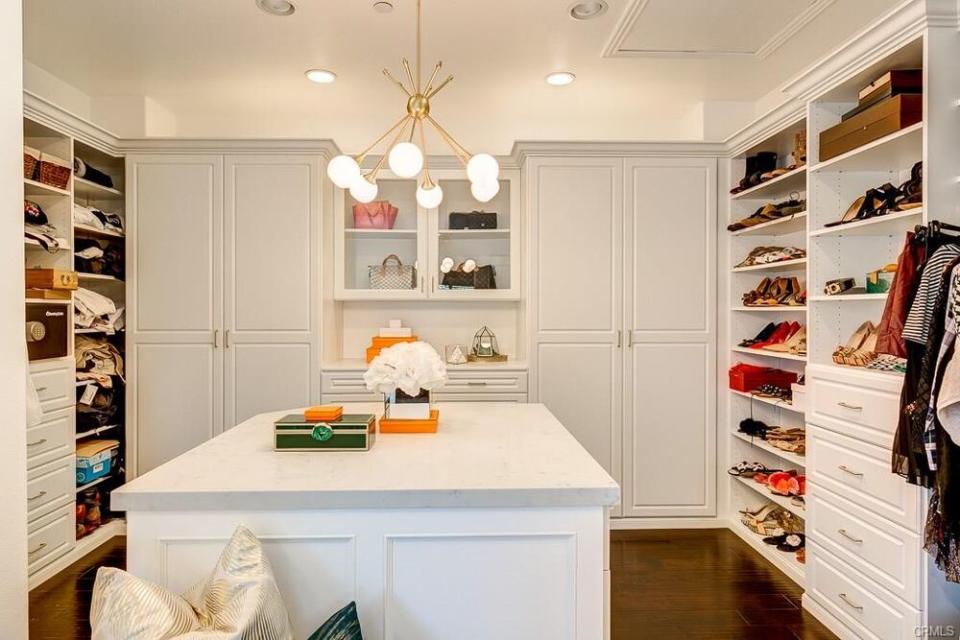 Tamra's closet | CA Real Estate Photography