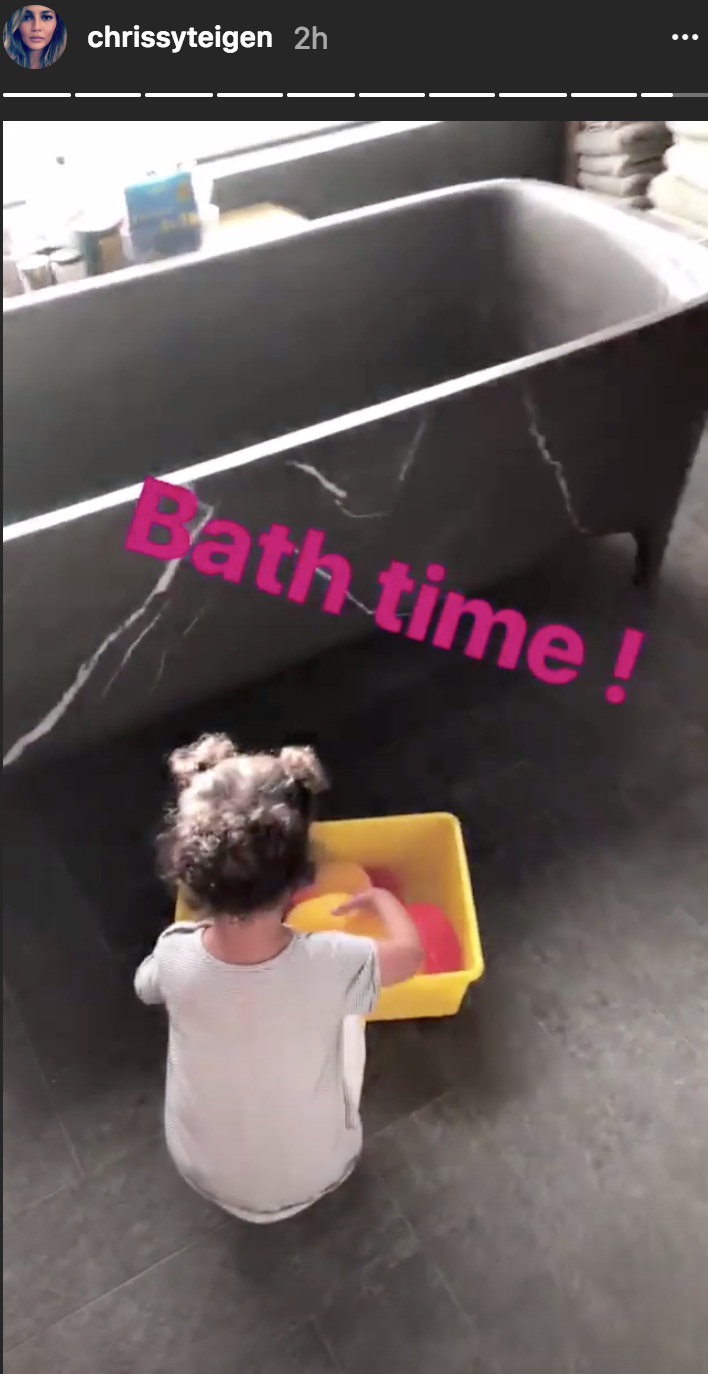 Chrissy Teigen and Daughter Luna Enjoy Bath Time Shenanigans