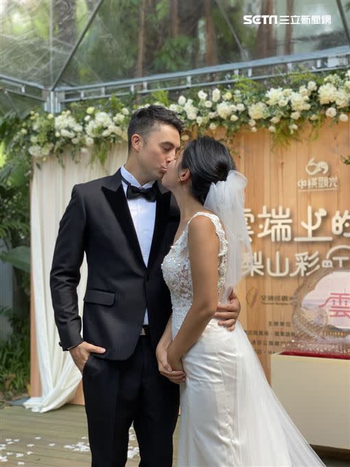班傑2019年與泰國華僑妻子Cindy結婚。（圖／記者方佳琳攝影）