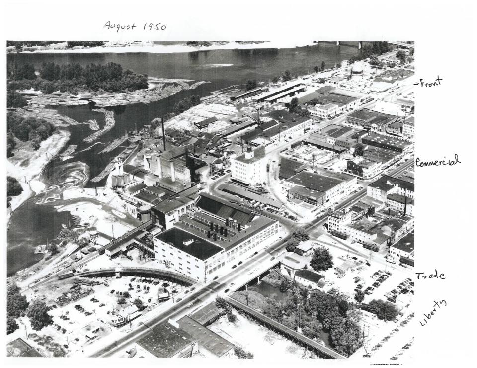 Aerial of the Boise Cascade site in downtown Salem from August 1950.