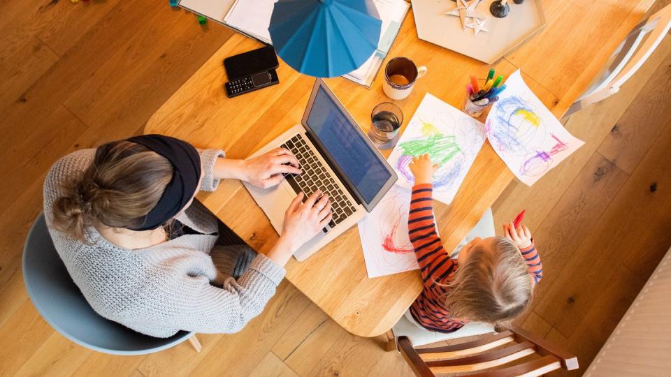 Laut der nun geltenden Verordnung müssen Unternehmen ihren Mitarbeitern Homeoffice anbieten, soweit dies möglich ist.