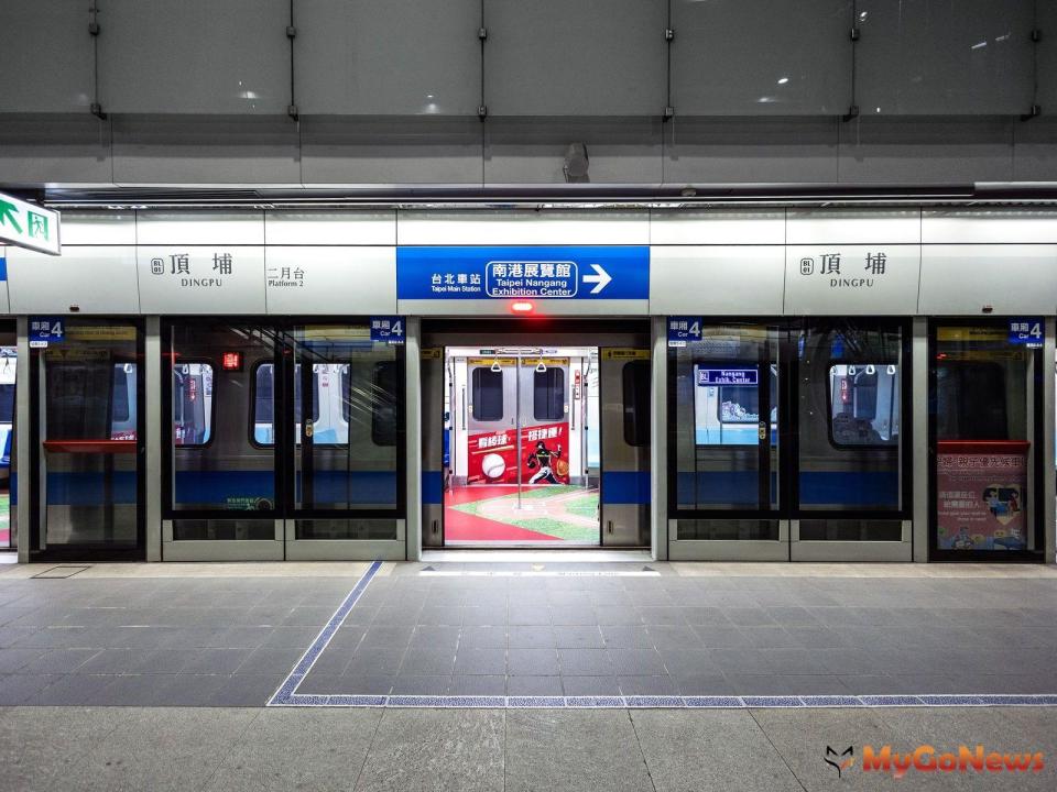 ▲捷運頂埔站周邊科技產業眾多，居住需求旺，目前捷運三鶯線施工中，未來頂埔站將成為雙捷運交會站。