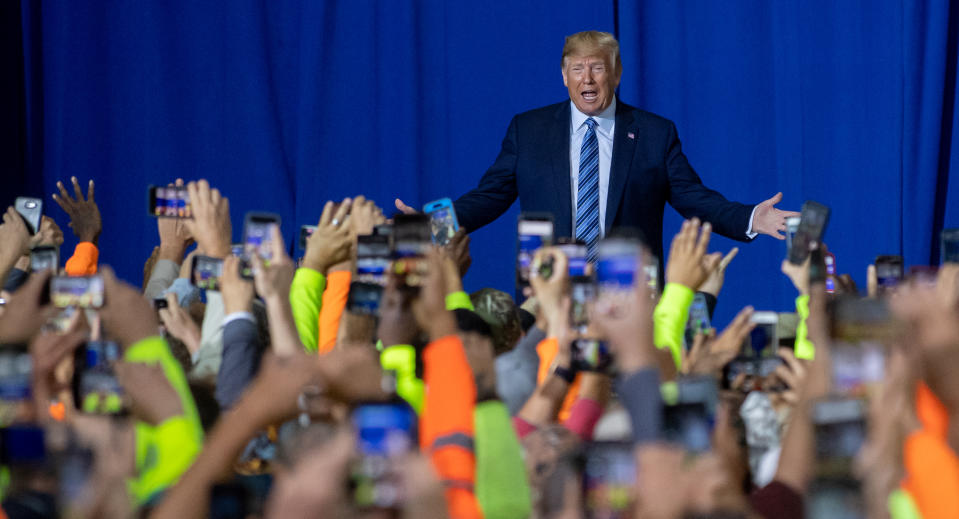 MONACA, PA - AUGUST 13: US President Donald Trump speaks to 5000 contractors at the Shell Chemicals Petrochemical Complex on August 13, 2019 in Monaca, Pennsylvania. President Donald Trump delivered a speech on the economy, and focused on manufacturing and energy sector jobs.  (Photo by Jeff Swensen/Getty Images)