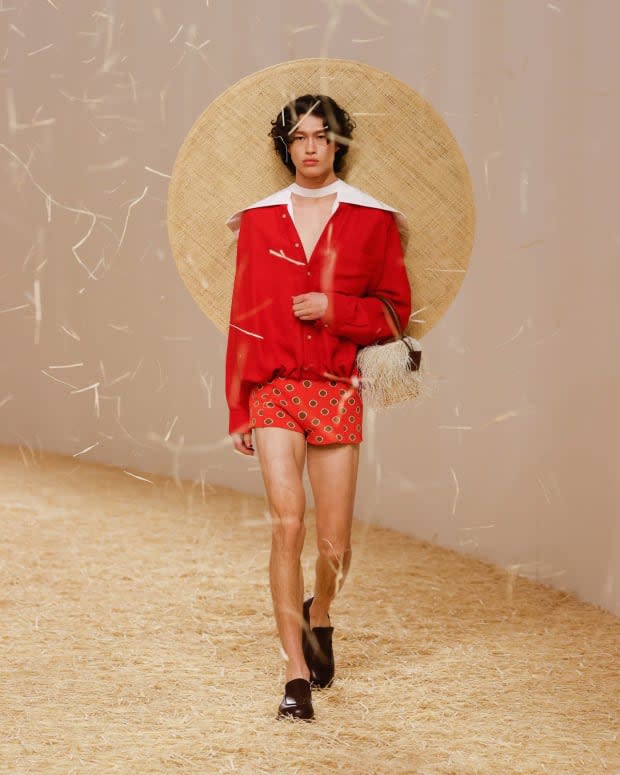 Jacquemus Doubles Down on Raffia for Spring 2023 'Le Raphia