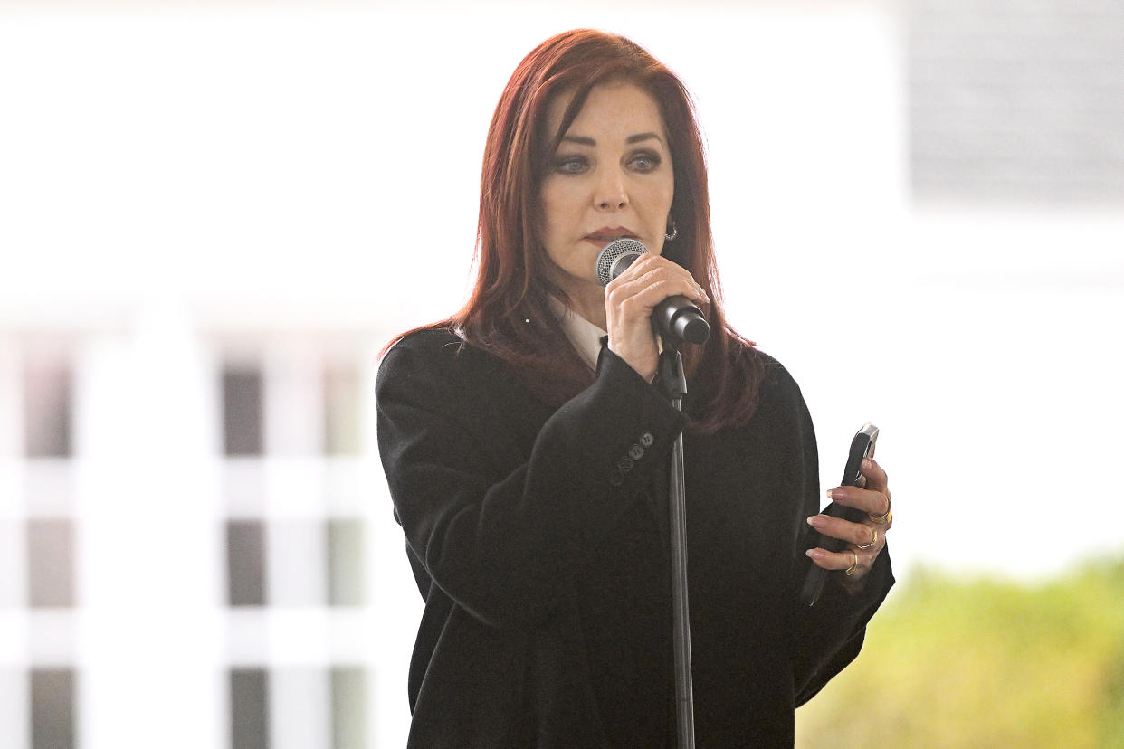 Priscilla Presley (John Amis / AP)