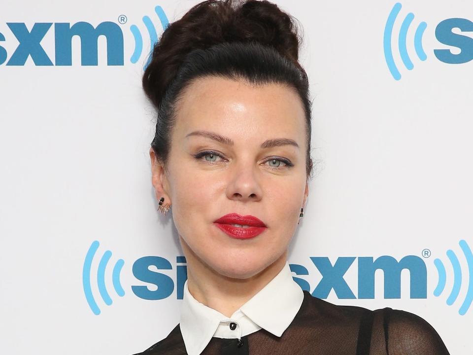 Debi Mazar