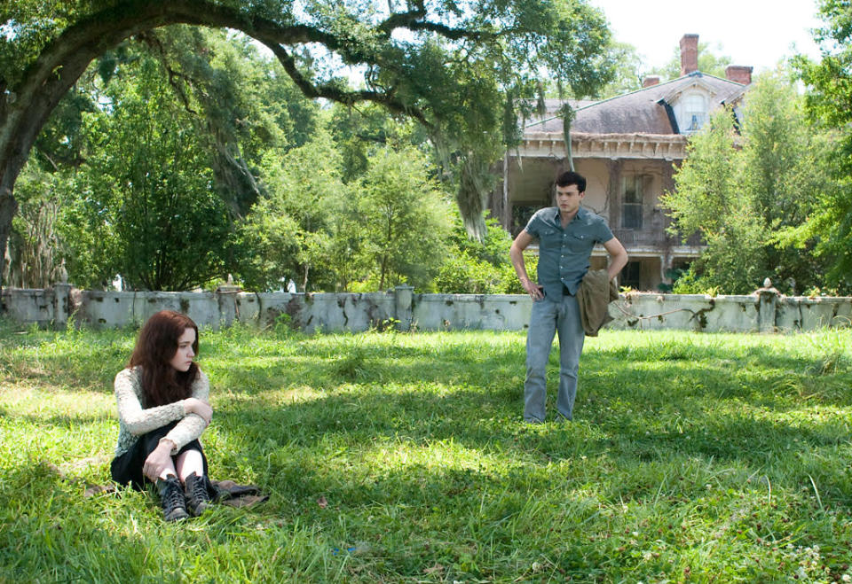 Beautiful Creatures Stills