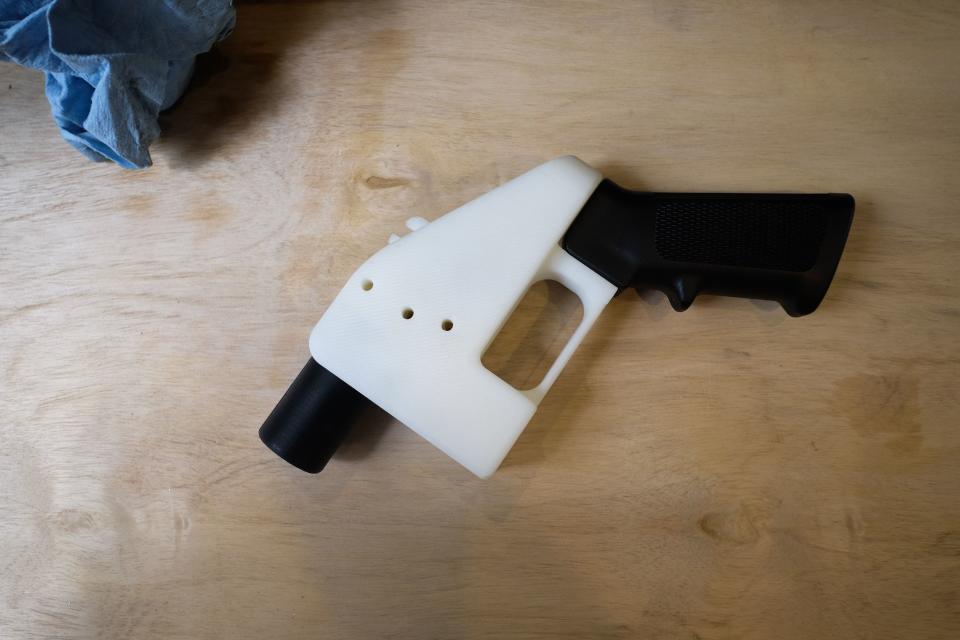 A 3D-printed gun, called the 'Liberator', is seen in a Defense Distributed factory in Austin, Texas. (Photo: KELLY WEST via Getty Images)