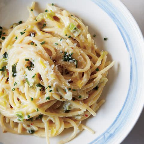 Creamy One-Pot Spaghetti with Leeks