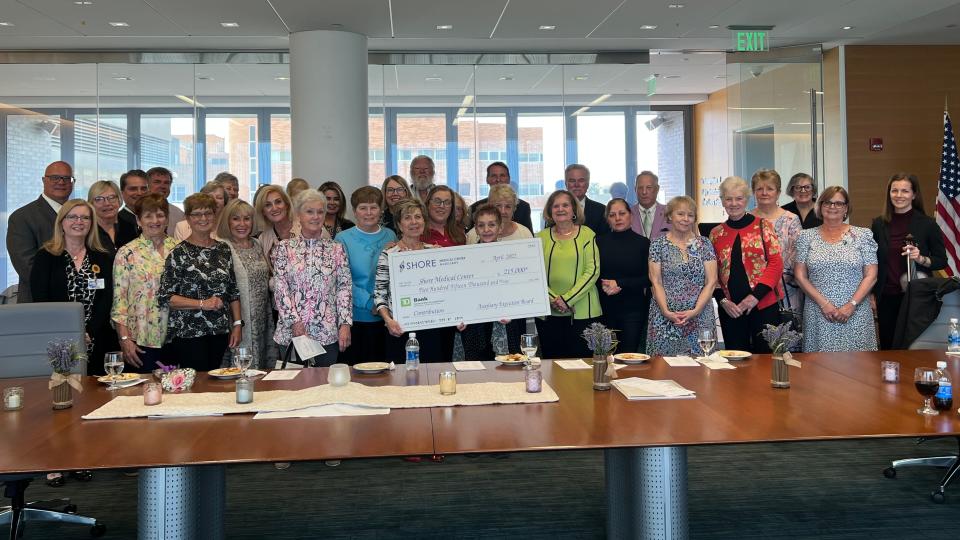 Members of the Auxiliary of Shore Medical Center presented hospital leadership and board members with a check in the amount of $215,000, representing the 2021 collective proceeds from its fundraising events, gift shop and thrift shops on April 27. Proceeds will support patient care initiatives and the purchase of new equipment at Shore.