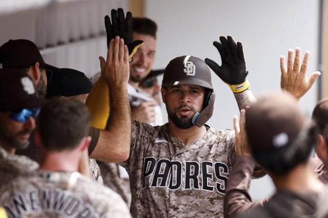 Blake Snell, Josh Hader help Padres sweep Rangers