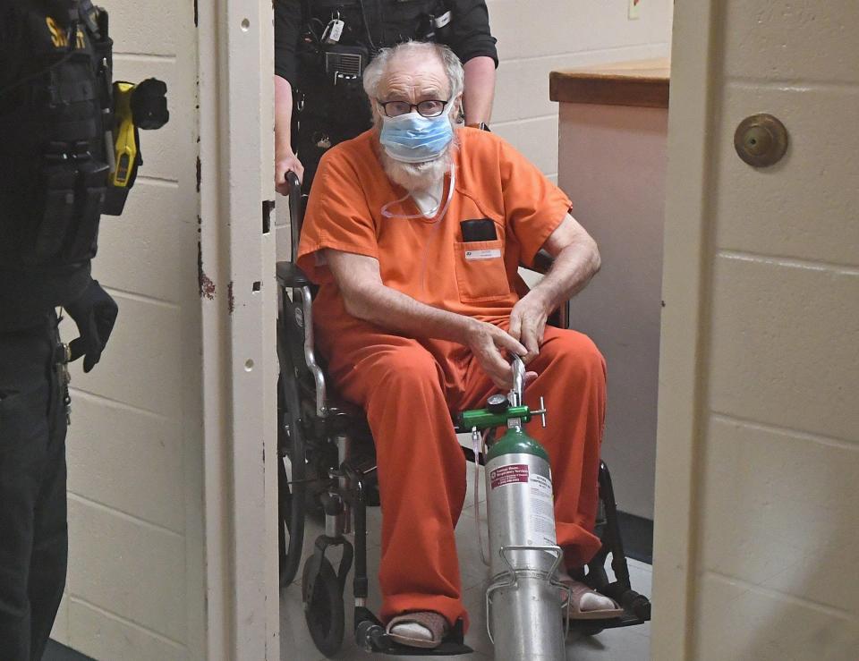 Raymond D. Payne, who killed 16-year-old Debbie Gama in 1975, heads to a hearing at the Erie County Courthouse on June 25, 2020. Payne died in state prison that November. He was 83.