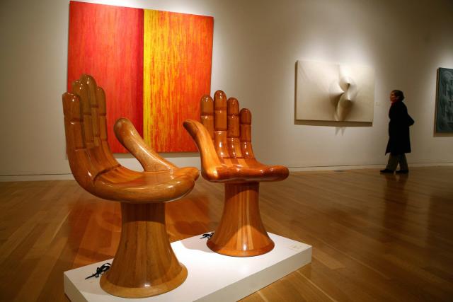Why This Quirky Hand-Shaped Chair Never Goes Out of Style