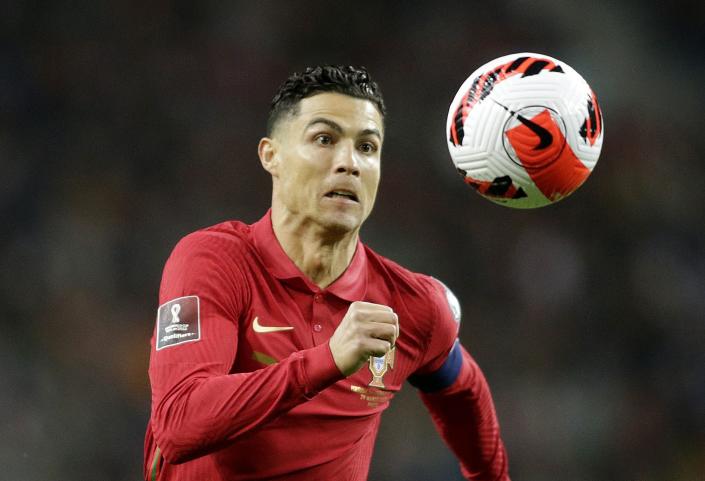 Cristiano Ronaldo de Portugal clasificó a lo que será su quinto y posiblemente último Mundial de Fútbol en Qatar 2022. (Foto: Reuters)