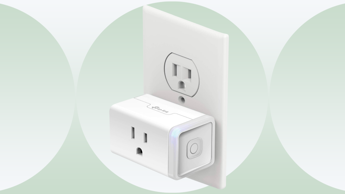 Your Jetsons-Style Smart Home Starts With These Bluetooth Plugs