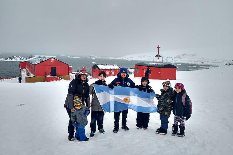 Escuela en la Base Esperanza de la Antártida