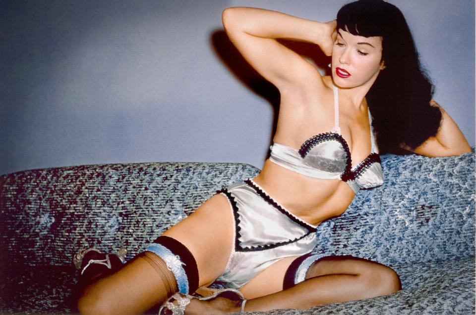 Bettie Page Reveals All