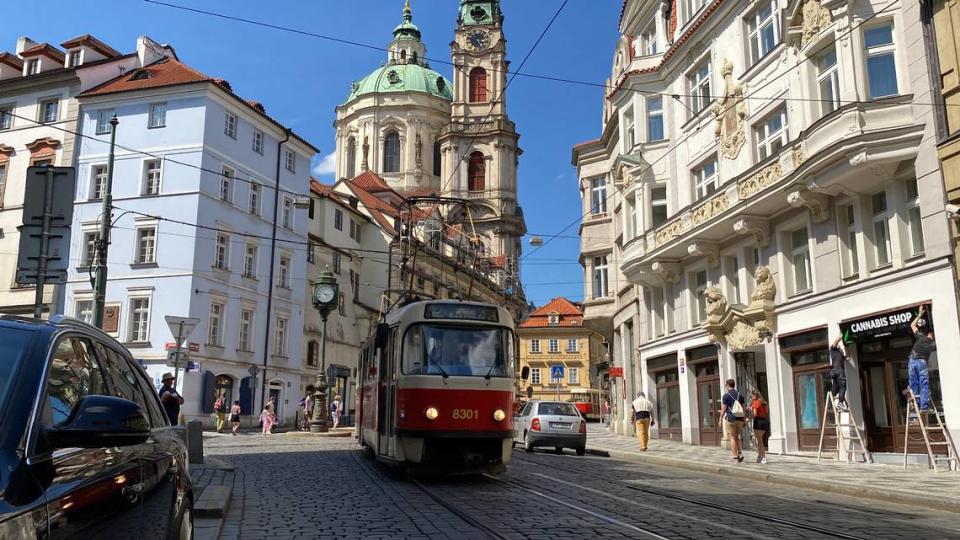 Calle de Mala Strana, uno de los barrios de Praga.