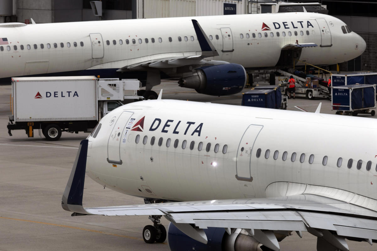 Delta investigating spoiled meals that led to emergency landing