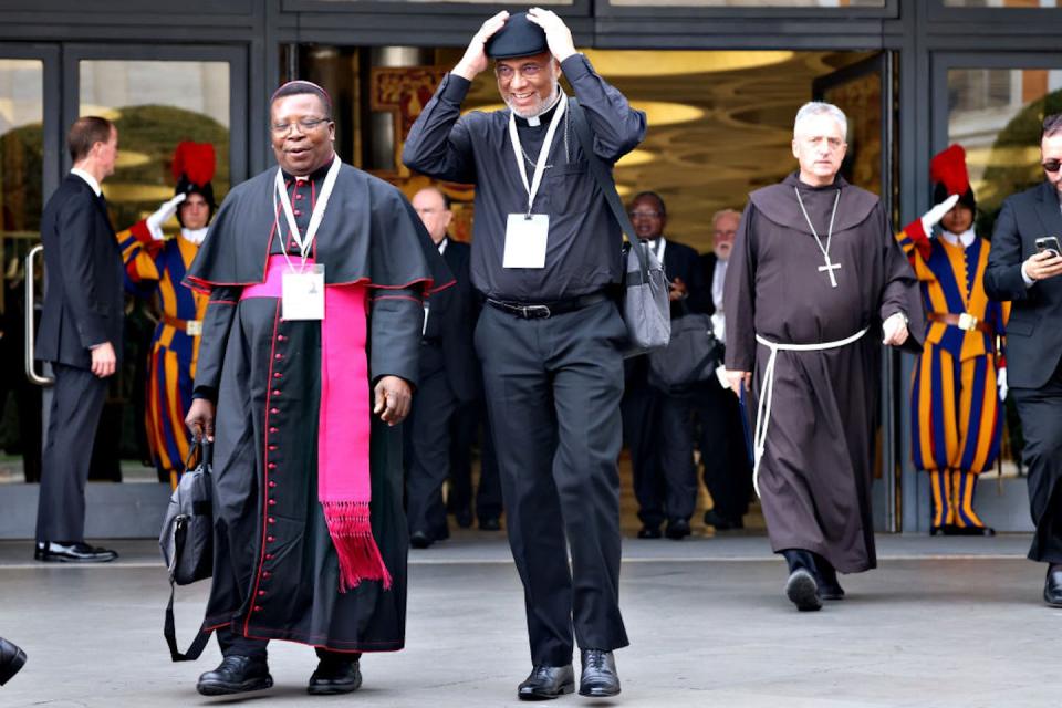 Synod delegates at the Vatican leave the first meeting of the General Assembly on Oct. 5, 2023. <a href="https://www.gettyimages.com/detail/news-photo/delegates-leave-the-paul-vi-hall-at-the-end-of-the-first-news-photo/1718797861?adppopup=true" rel="nofollow noopener" target="_blank" data-ylk="slk:Franco Origlia/Getty Images;elm:context_link;itc:0;sec:content-canvas" class="link ">Franco Origlia/Getty Images</a>