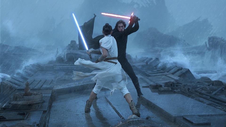 Rey and Kylo Ren lightsaber dueling in Star Wars: The Rise of Skywalker